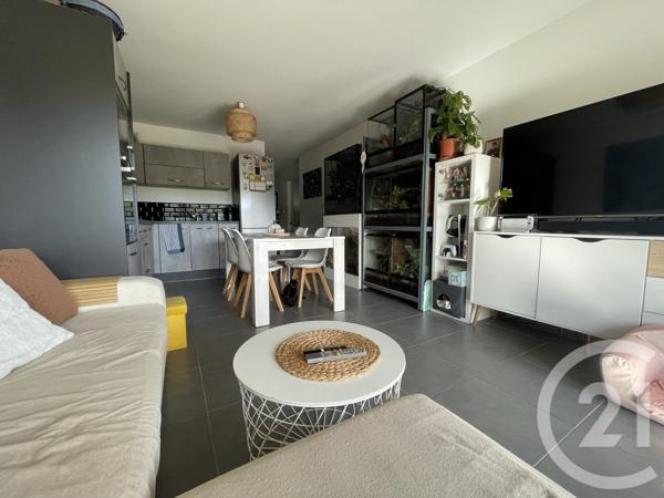 Appartement F3 à vendre  3 pièces - 62 m2 MARSEILLE - 13015