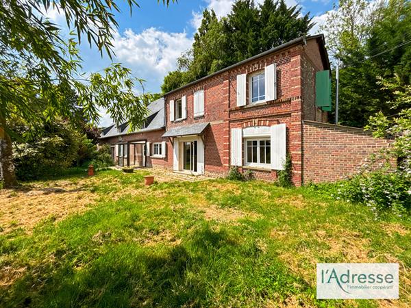 CORPS DE FERME AVEC 8000 M2