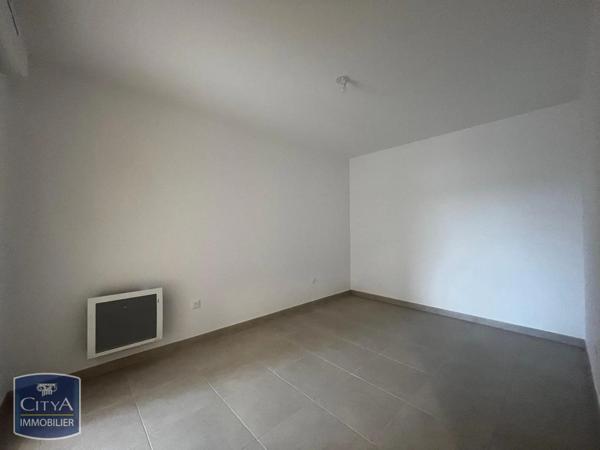 Appartement à louer 3 pièces 63.3m² Rodilhan (30230)
