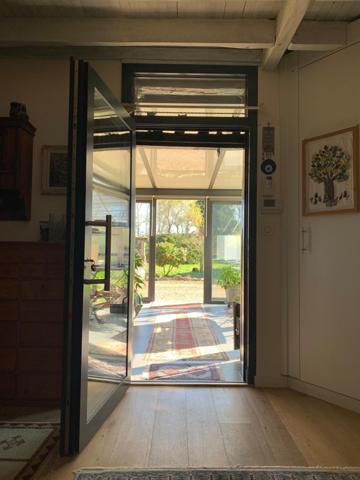 Magnifique ensemble Bressan situé dans un écrin de verdure