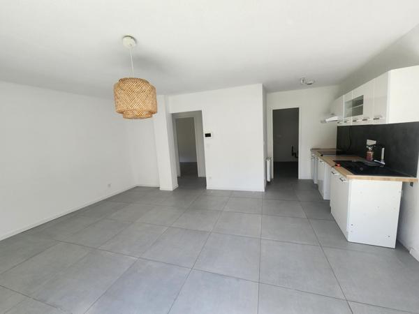 Appartement à CENON, 33150 - 3 pièces 69m²