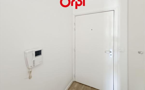 Appartement à vendre    1 pièce •  Corbeil-Essonnes