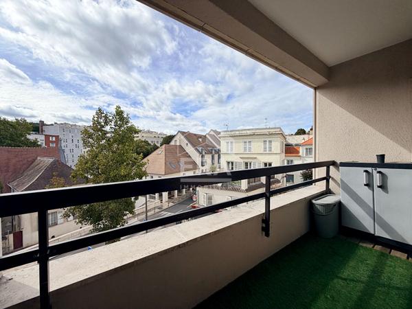 Sèvres centre-ville - Brancas - 3 pièces 72 m² en excellent état avec balcon, parking et cave