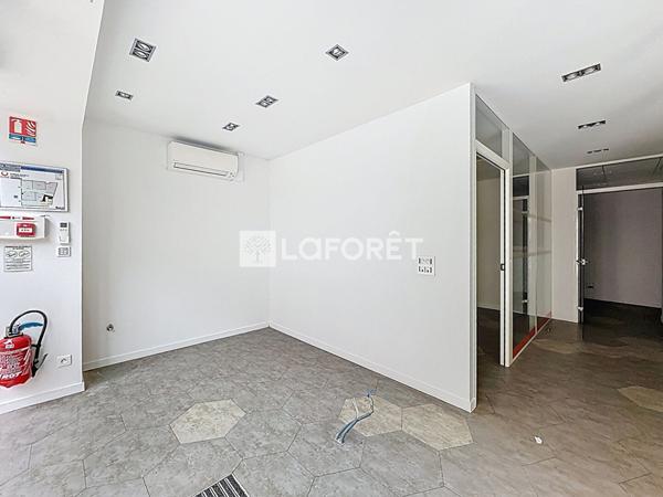 Location local commercial Vesoul - 59 m² - 820 €/mois