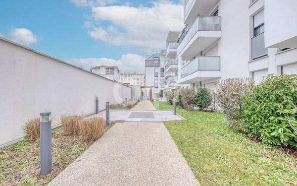 Appartement à vendre    2 pièces • 59 m2 Villemomble