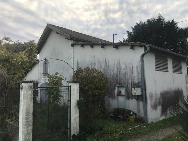 Grange à vendre |  Barbezieux-Saint-Hilaire |  3 pièces | 98 m²