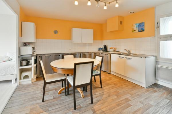 Maison/Appartement à vendre 2 pièces SAINT JEAN D'ANGELY (17)- 60 m²