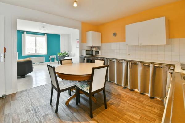 Maison/Appartement à vendre 2 pièces SAINT JEAN D'ANGELY (17)- 60 m²