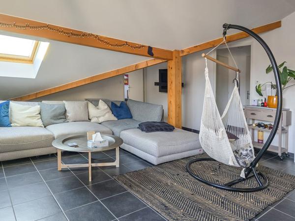 Location
                Appartement74,06 m² - 3 Pièces -
                    ST CERGUES (74140)