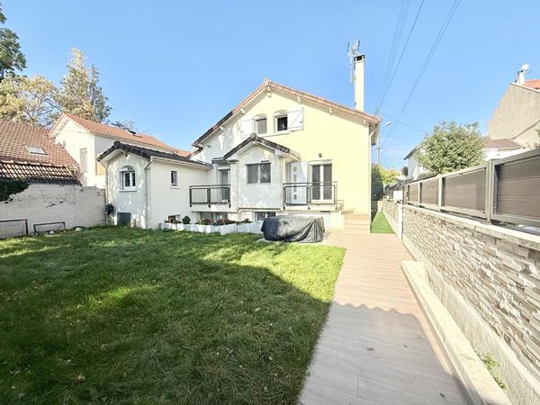 Maison Houilles 104.42 m2 584 000 € ** - Référence 7152