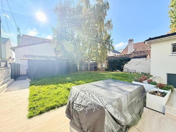 Maison Houilles 104.42 m2 584 000 € ** - Référence 7152