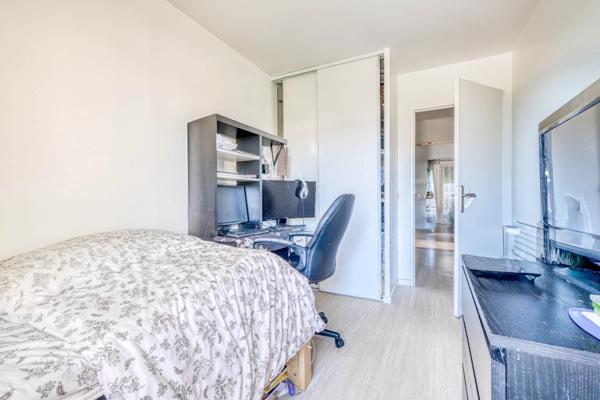 Christophe Michaudelle Capifrance, EXCLUSIVITÉ, vous propose à MEAUX, appartement récent (2018) 3 pièces 69 m² avec sa terrasse et sa place de stationnement.