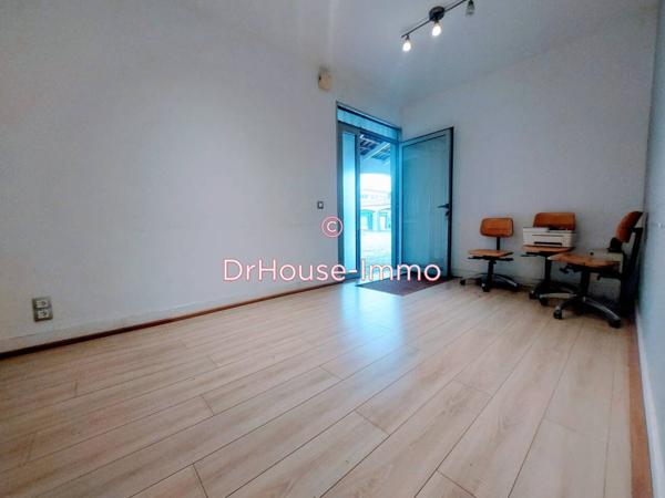 Bureau à vendre 3 pièces de 60 m²