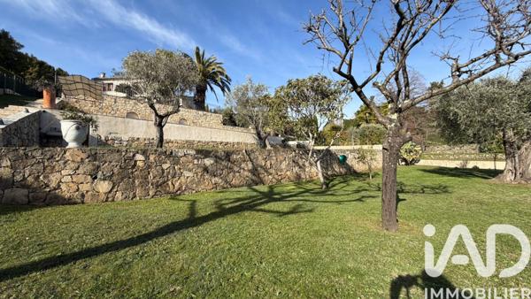 Maison à vendre 4 pièces 105 m² Châteauneuf-Grasse