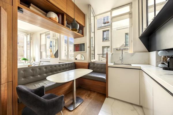 Appartement Paris 1 er - PLACE DES VICTOIRES / COQUILLÈRE