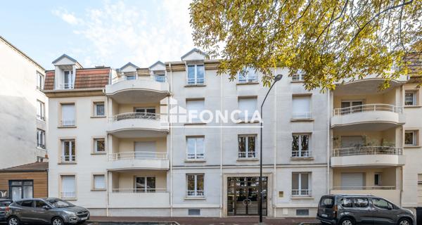 À vendre Appartement 2 pièces 42.41 m² - La Varenne St Hilaire 94210