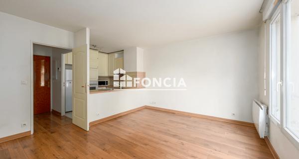 À vendre Appartement 2 pièces 42.41 m² - La Varenne St Hilaire 94210