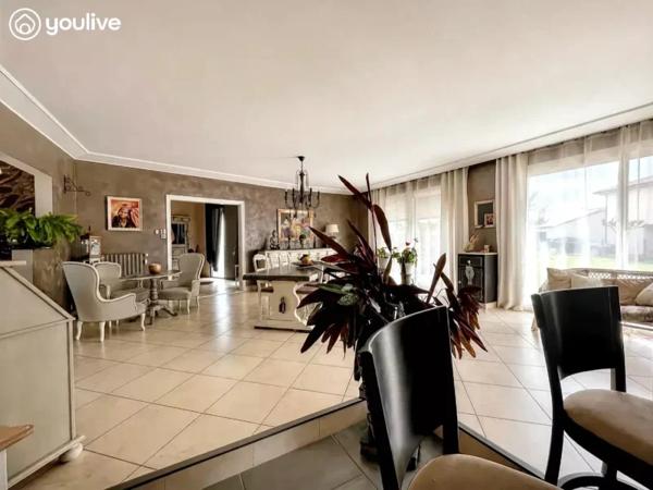 MAISON D’ARCHITECTE 212 M² – PLAIN-PIED – TERRAIN 2 628 M² – LA ROCHE-SUR-YON NORD