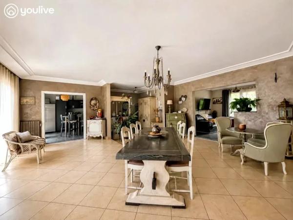 MAISON D’ARCHITECTE 212 M² – PLAIN-PIED – TERRAIN 2 628 M² – LA ROCHE-SUR-YON NORD