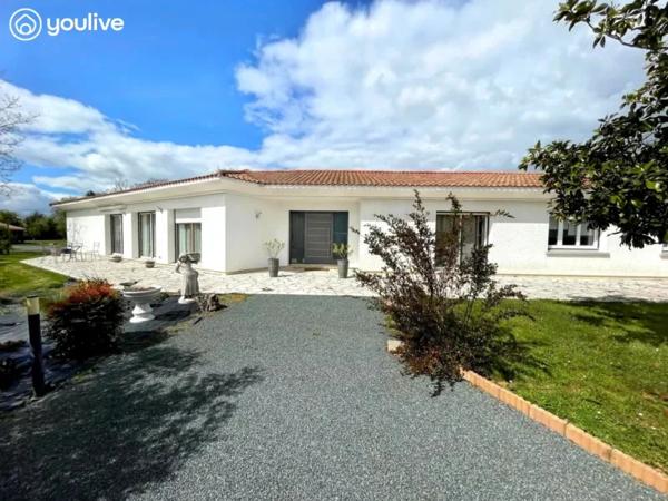 MAISON D’ARCHITECTE 212 M² – PLAIN-PIED – TERRAIN 2 628 M² – LA ROCHE-SUR-YON NORD