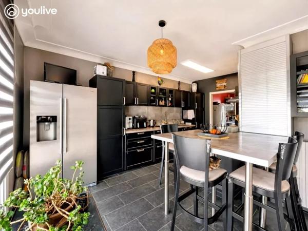MAISON D’ARCHITECTE 212 M² – PLAIN-PIED – TERRAIN 2 628 M² – LA ROCHE-SUR-YON NORD
