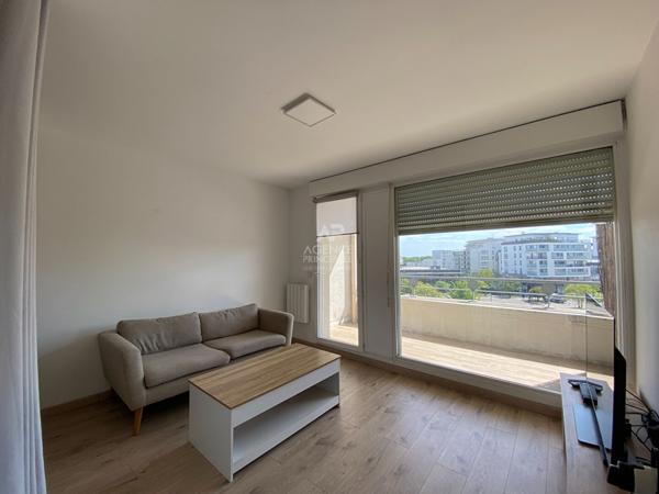 Appartement Cergy 1 pièce(s) 24,08 m2 Loyer 799 €/mois charges comprises **  - Référence  MG11227