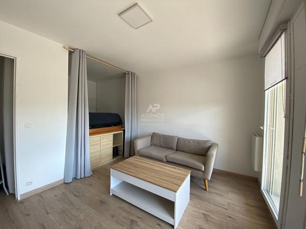 Appartement Cergy 1 pièce(s) 24,08 m2 Loyer 799 €/mois charges comprises **  - Référence  MG11227