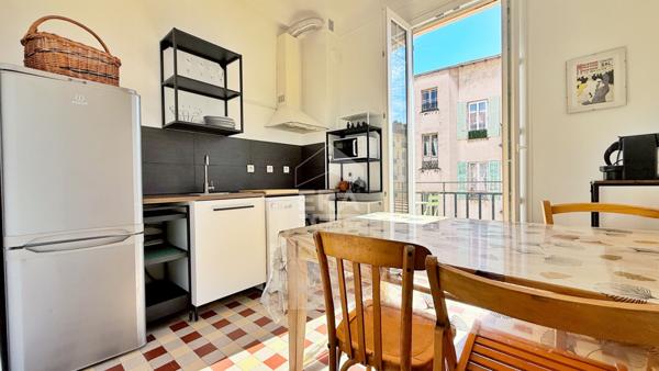 NICE/CENTRE 2 Pièces lumineux de 51 m² avec balcons. Airbnb autorisé