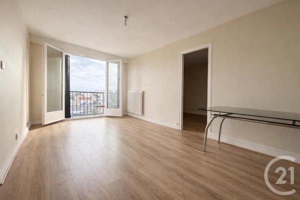 Appartement F2 à vendre  2 pièces - 38 m 2   BOBIGNY  - 93