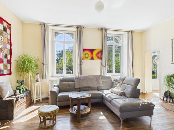 Superbe propriété de 9 pièces à 10mn des plages