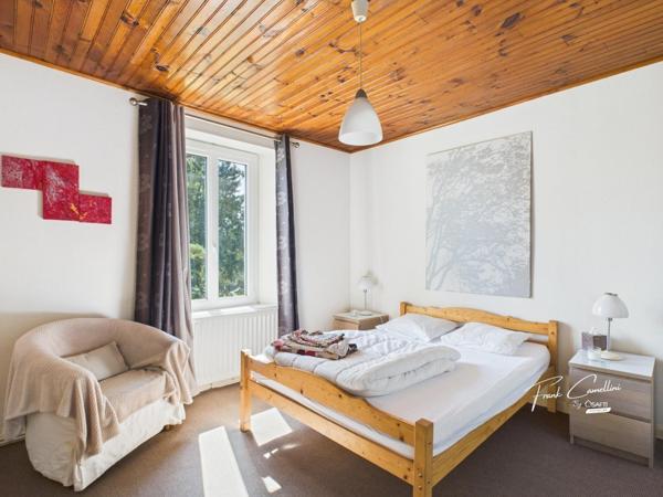 Superbe propriété de 9 pièces à 10mn des plages