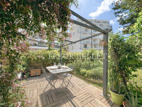 Appartement
         3 pièces
        - 60 m² Exclusivité 460 000 € *