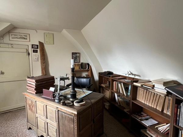 Dans le centre de DANGE SAINT ROMAIN