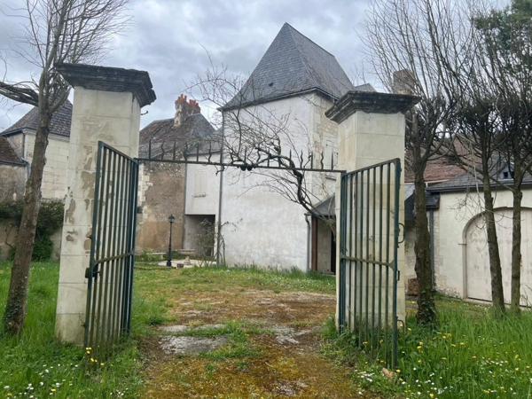 Dans le centre de DANGE SAINT ROMAIN