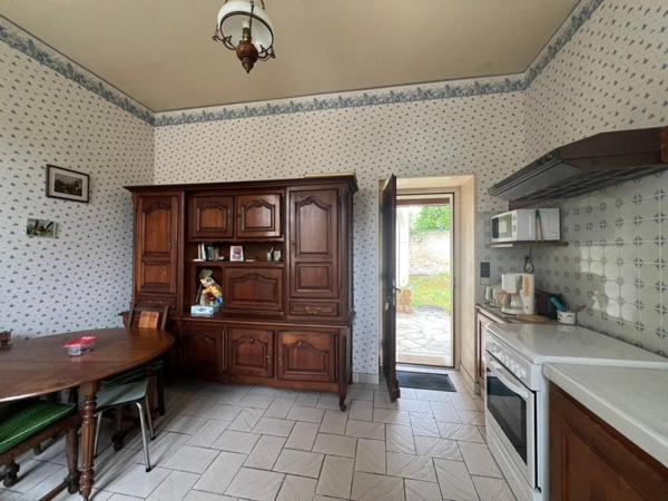 Dans le centre de DANGE SAINT ROMAIN