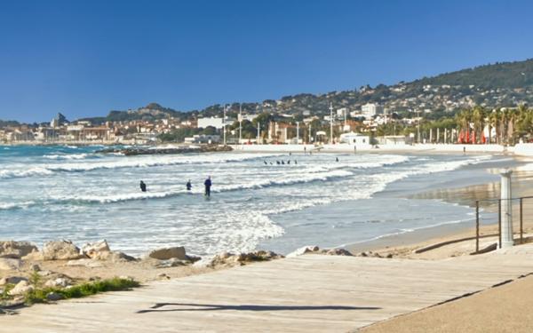 Appartement à vendre    3 pièces • 68,60 m2 La Ciotat