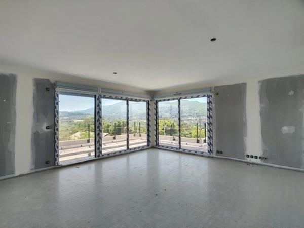 À vendre – Appartement T4 attique de 106,30 m² au dernier étage à Reignier-Ésery (74)