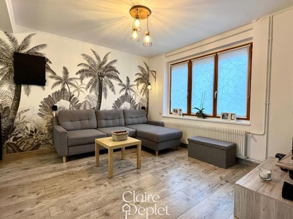 Maison de ville 3 chambres avec jardin et dépendances.