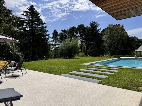 Acheter Maison 9 pièces - 371 m²