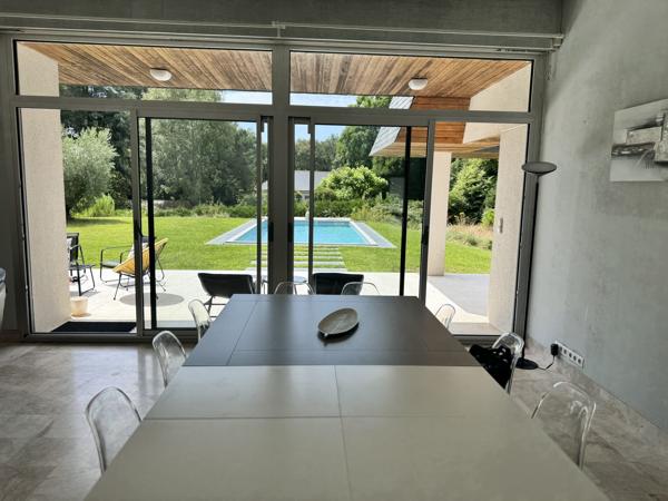 Acheter Maison 9 pièces - 371 m²