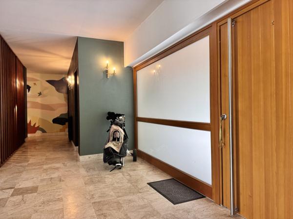 Acheter Maison 9 pièces - 371 m²