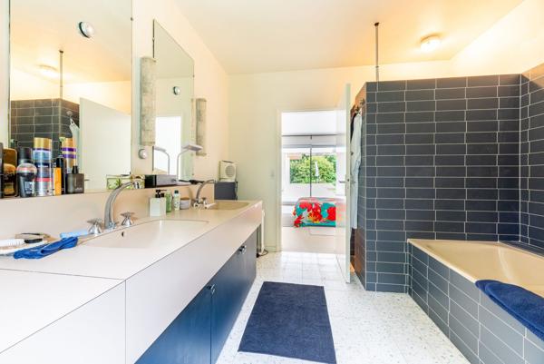 Acheter Maison 9 pièces - 371 m²