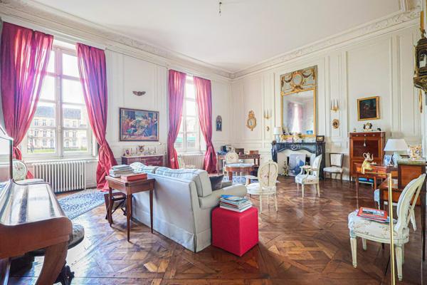 Acheter Appartement 8 pièces - 265 m²
