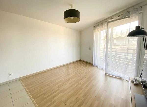 Vente                                                      Appartement
                        
                     1 pièces                      27 m2                     à Chartres