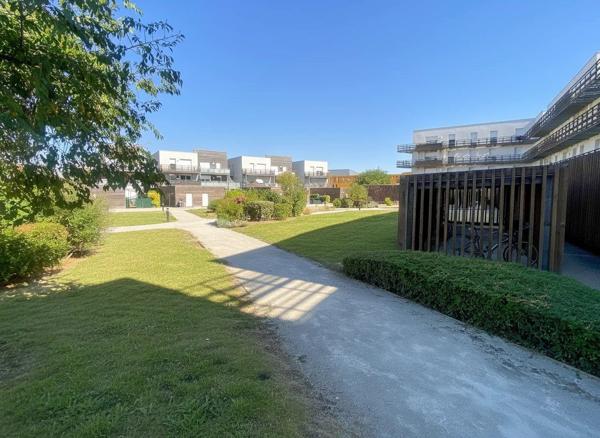 Vente                                                      Appartement
                        
                     1 pièces                      27 m2                     à Chartres