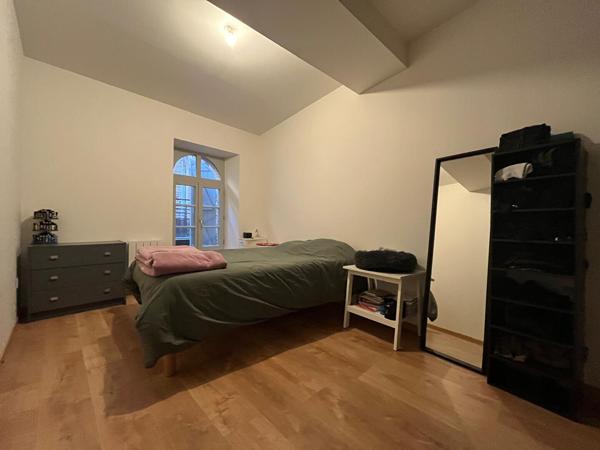 Appartement T3 rénové au centre ville de Rabastens !