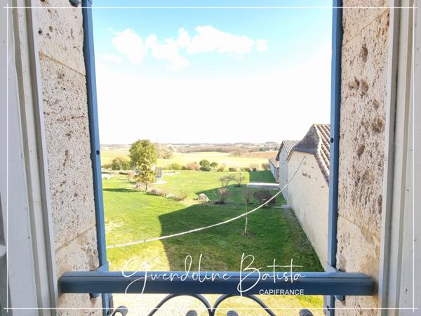 Proche EYMET - Propriété en Pierre 300m² avec gîte - Terrain de 12 Ha - Dépendances