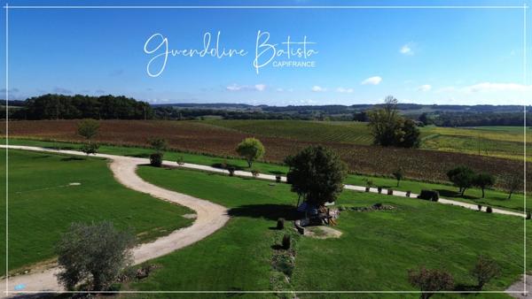 Proche EYMET - Propriété en Pierre 300m² avec gîte - Terrain de 12 Ha - Dépendances