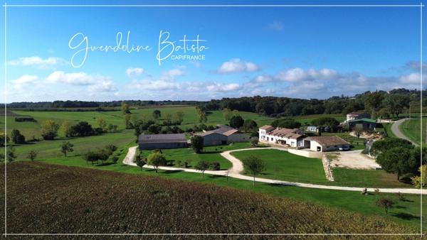 Proche EYMET - Propriété en Pierre 300m² avec gîte - Terrain de 12 Ha - Dépendances