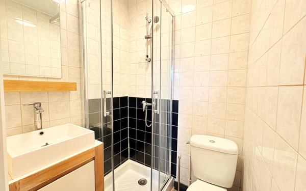 Appartement à vendre    1 pièce •  La Rochelle